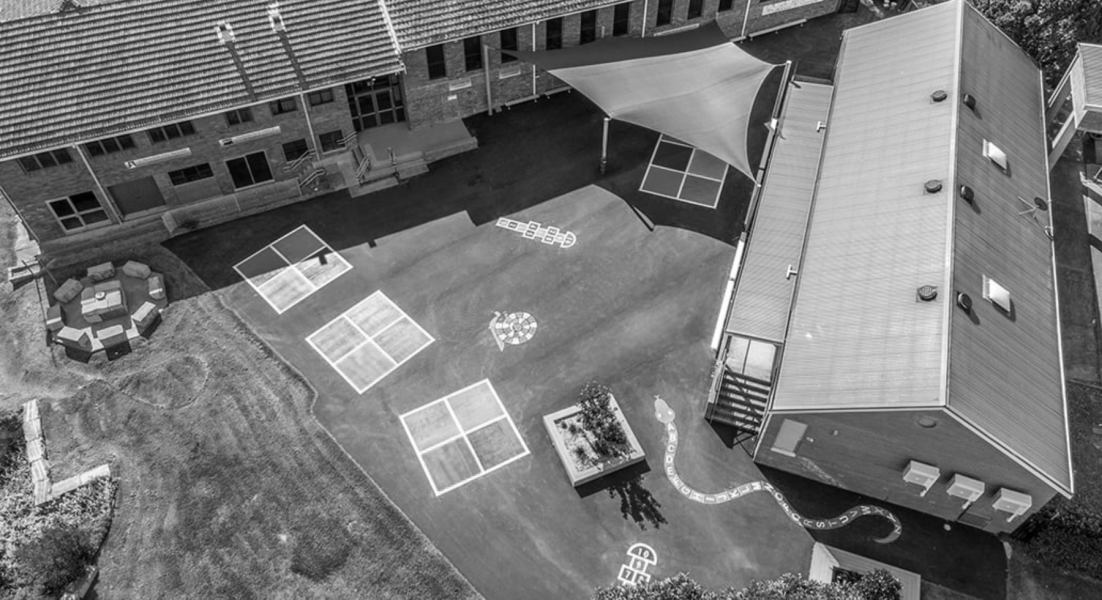stmichaels_1032x562_2_blackandwhite